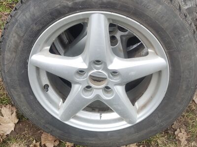 Valuveljed 16R 5x114.3 koos rehvidega
