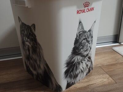 Lemmikloomatoidu säilituskast