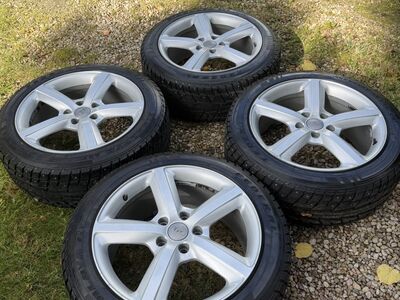Audi valuveljed R20, naastrehvidega