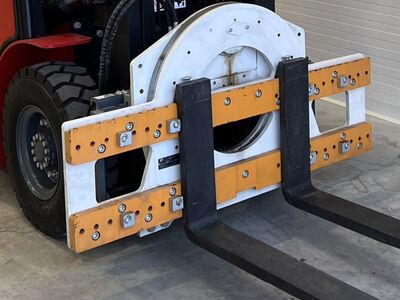 Tõstuki rotaator