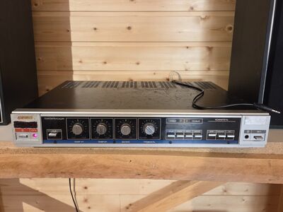 Stereo võimendi Vega