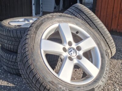 Vw originaal valuveljed koos korralike rehvidega