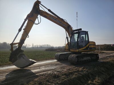 JCB JS 130