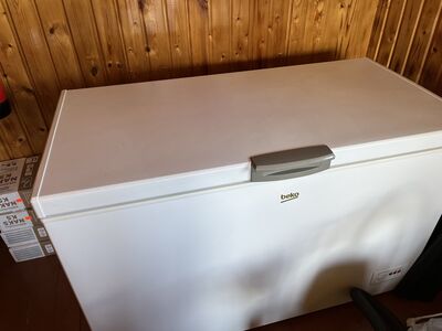 Beko sügavkülmkirst 284L