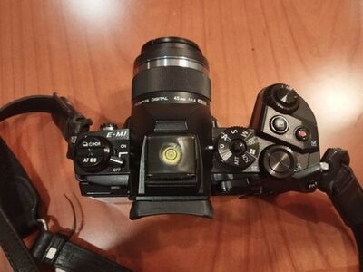 Olympus OM-D E-M1