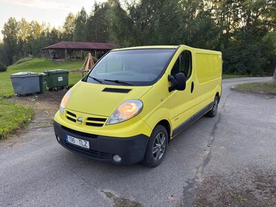 Nissan Primastar 2013 2.0 84kw 6MT Long