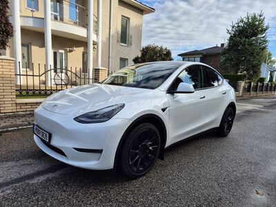 Tesla Model Y 378kw AWD konks