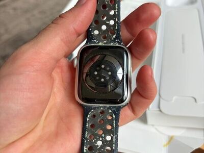 Apple watch series 8 45mm