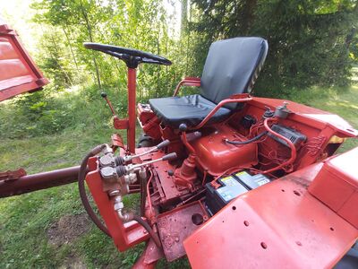 T16 traktor