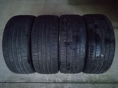 Jooks suverehve Continental 225/40 R18