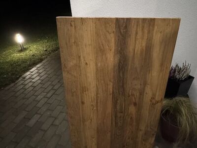 Täispuidust diivanilaud