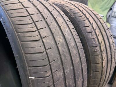 235/35R19 2tk