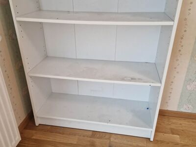 Müüa valge riiuö
