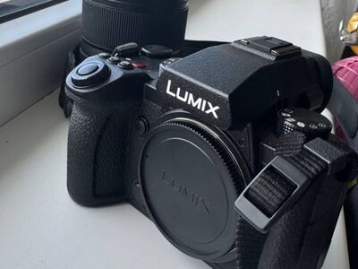 Panasonic Lumix S5 II + Lumix S 24-105mm f/4 Macro