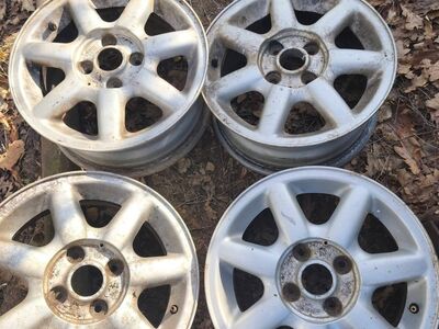 Valuveljed 4x100. 14" VW originaal