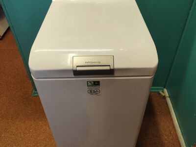 Pesumasin AEG
