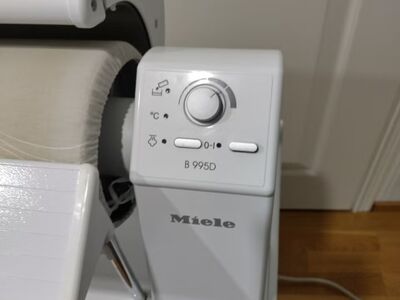 Ostan Miele Kalander (triikimis aurutamisega rull)