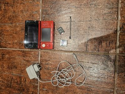 Nintendo 3DS RED
