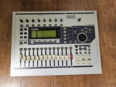 Yamaha AW1600 16-Track Hard Disk Recorder