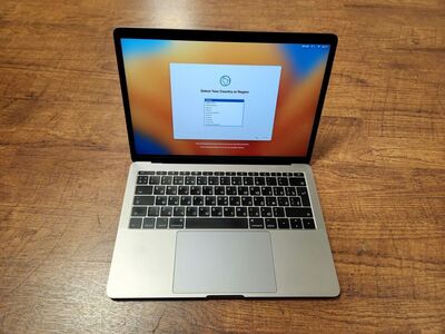 MacBook Pro 13’’ 2017 (2 Thunderbolt ports)