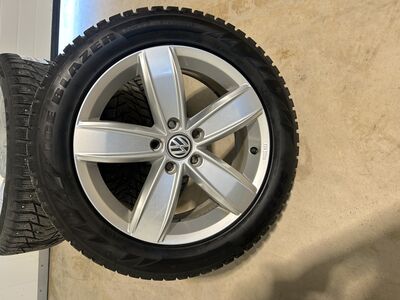 Volkswagen veljed+ naelrehvid.