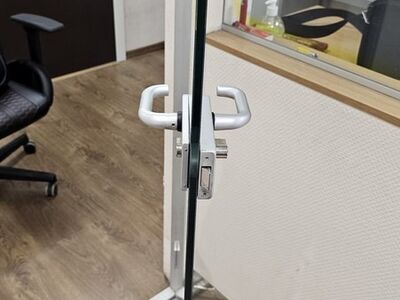 Klaasuks