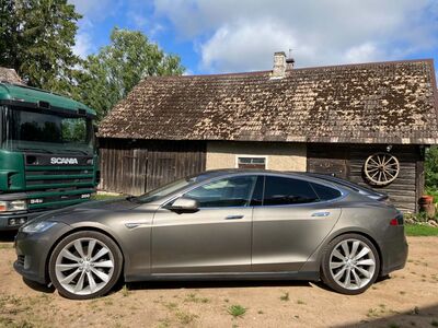 Tesla Model S 21" veljed