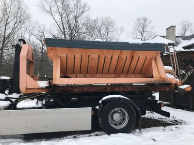 LIIVA- JA SOOLAPUISTUR