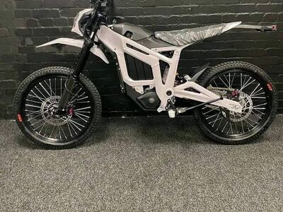 Surron Ultra Bee (Electric Dirt Bike)