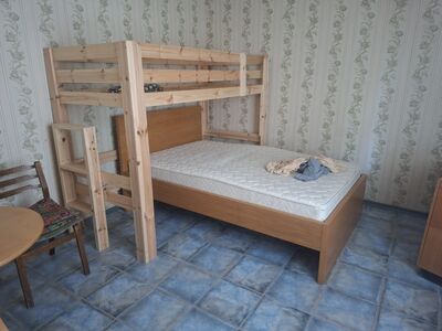 Müüa kaks  puidust voodit