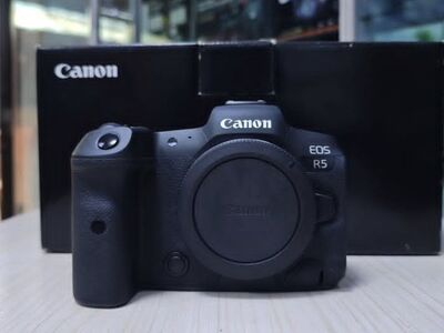 Canon R5 Mark II Camera for sales