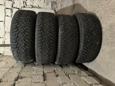 Audi 16 t originaal valuveljed koos naastrehvidega
