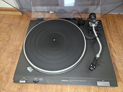 Technics SL-D2 2-Speed Semi-Automatic Turntable