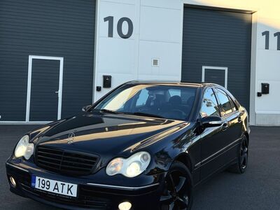 Mercedes benz c class 4Matic