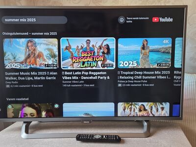 Philips 43ˇˇ 4K UHD AMBILIGHT