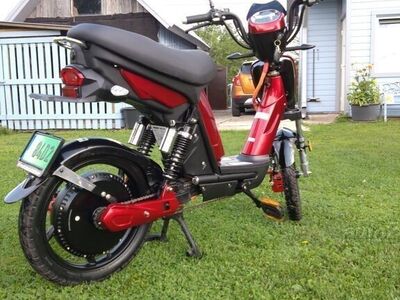 Elektrimopeed HECHT BETIS RED 2024