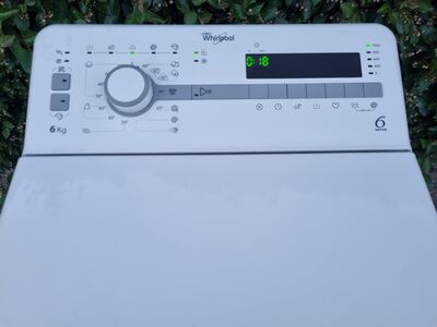 Pesumasin Whirlpool 6th Sense