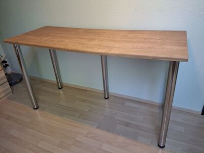 KIRJUTUSLAUD / ARVUTILAUD