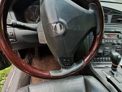 Volvo S60 ( diisel) varuosadeks