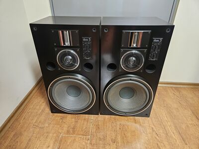 JVC Zero 5 3 way bass relex loudspeaker system
