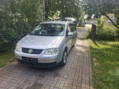 Volkswagen Touran 2.0d 100kw.