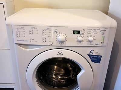 Pesumasin Indesit IWSD 51251, tasuta transport