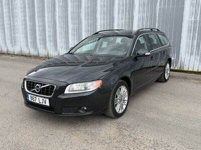 Volvo V70 Momentum 2.0 R5 D3 120kW, JÄRELMAKS!