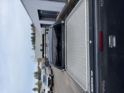 Hilux kastikate