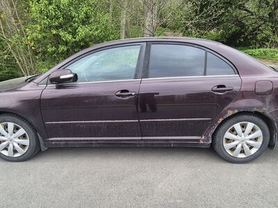 Toyota Avensis T25