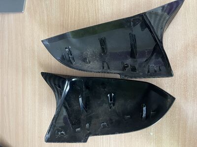 Bmw M stiilis peeglikatted carbonist