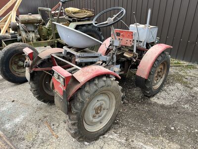 Traktor TZ4K14