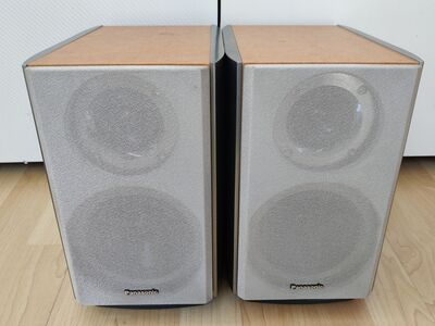 Panasonic riiulikõlarid