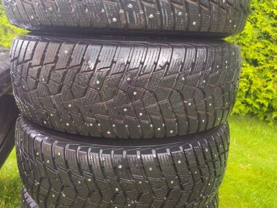 235/65 R16 Hankooki naastrehvid/ VW Crafter veljed
