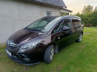 Opel Zafira D